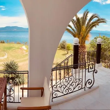 Magic House At Halkida 1m From The Beach! Apartment Chalkida
